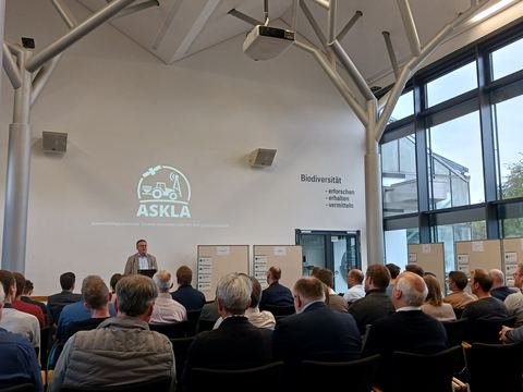 Publikum im Bohnenkamp-Haus